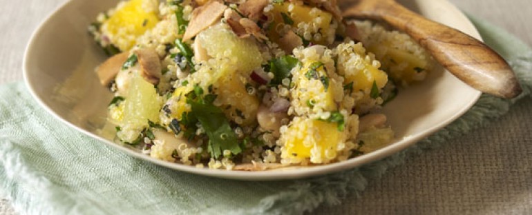 Quinoa salad with mango,